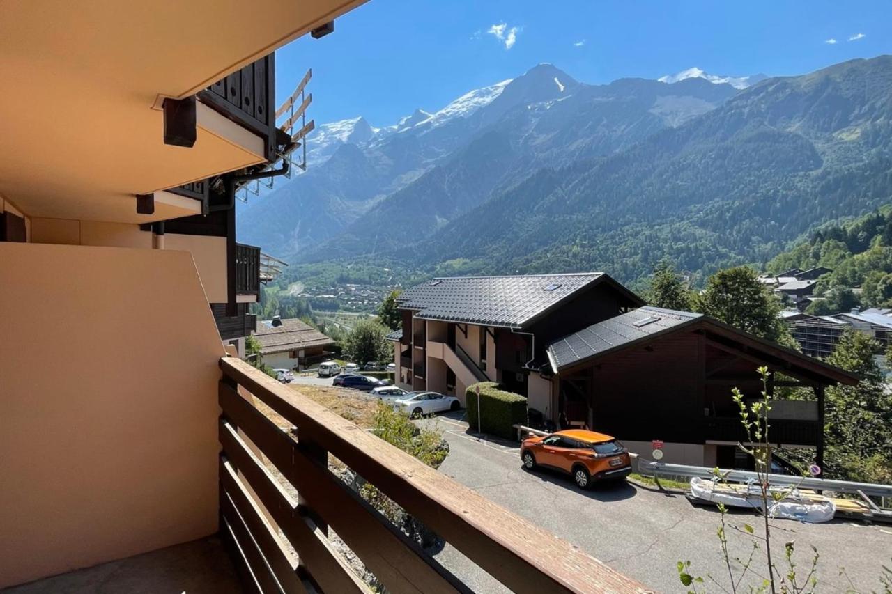 Vue Des "Chavants" Studio 20 M With Balcony เลอุชส์ ภายนอก รูปภาพ